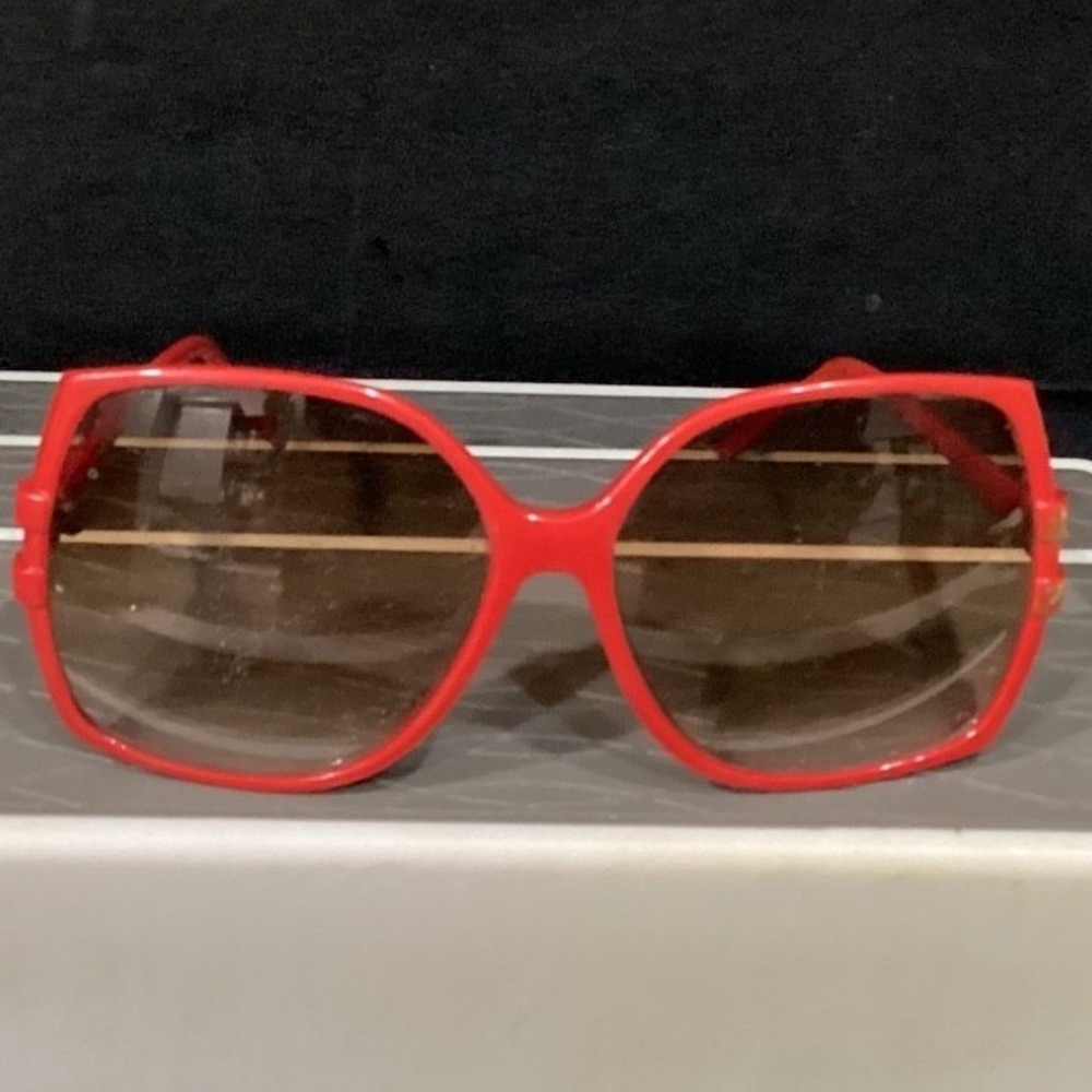 Vintage TAIWAN R.O.C. Oversized Sunglasses Red Gold Plastic Metal